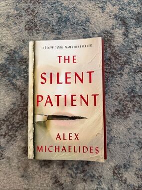 The Silent Patient by Alex Michaelides - Cream & Red Paperback